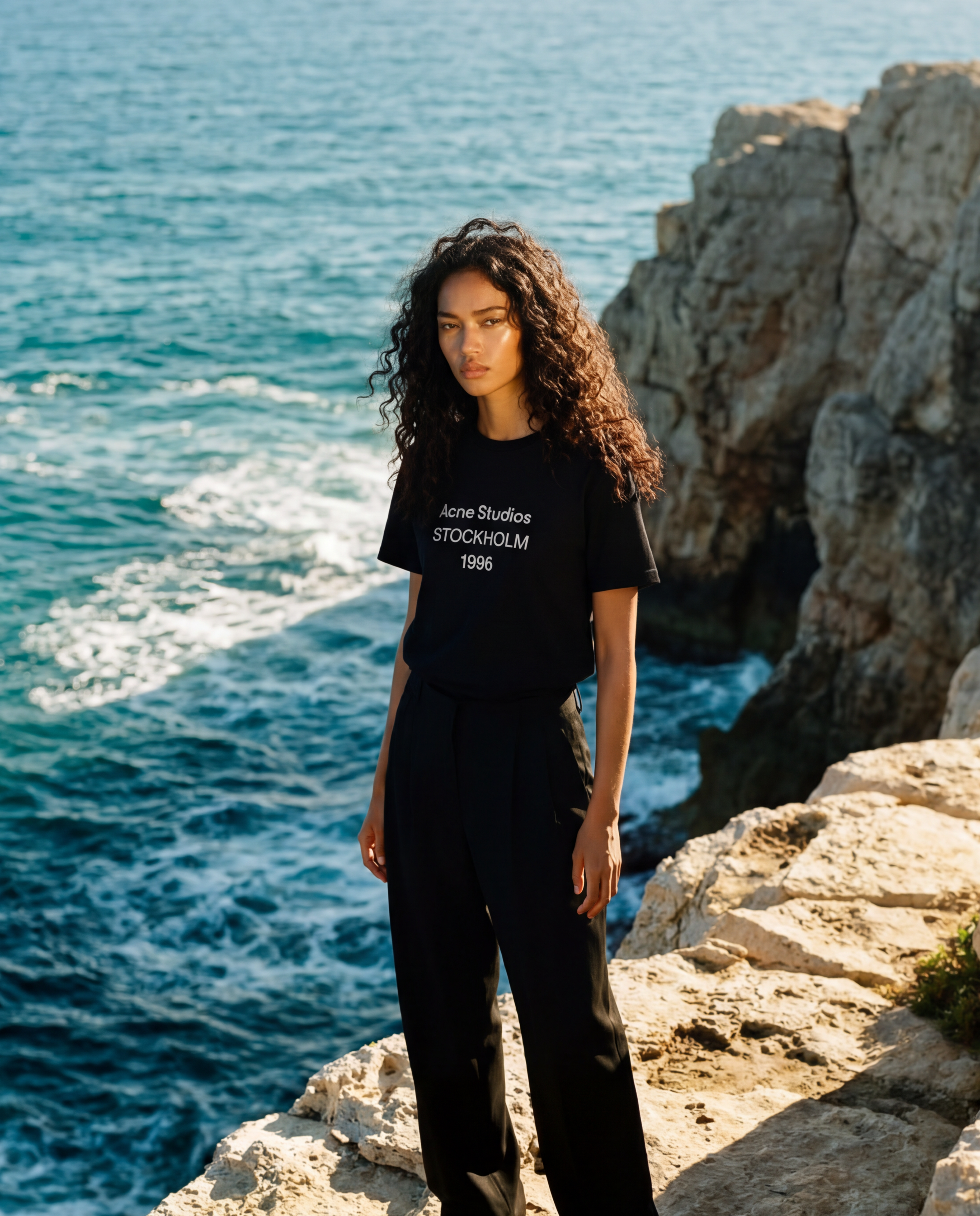 Acne Studios Logo T-shirt - Relaxed Fit (Cropped)