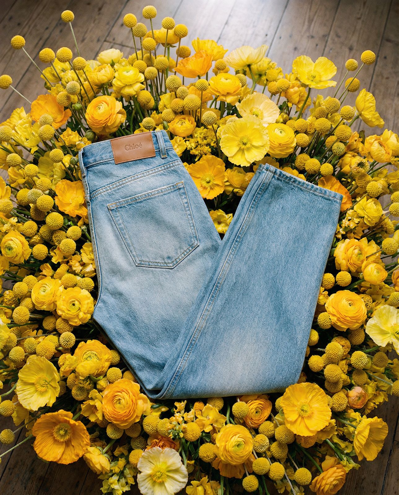 Chloé High-Rise Cropped Jeans in Denim